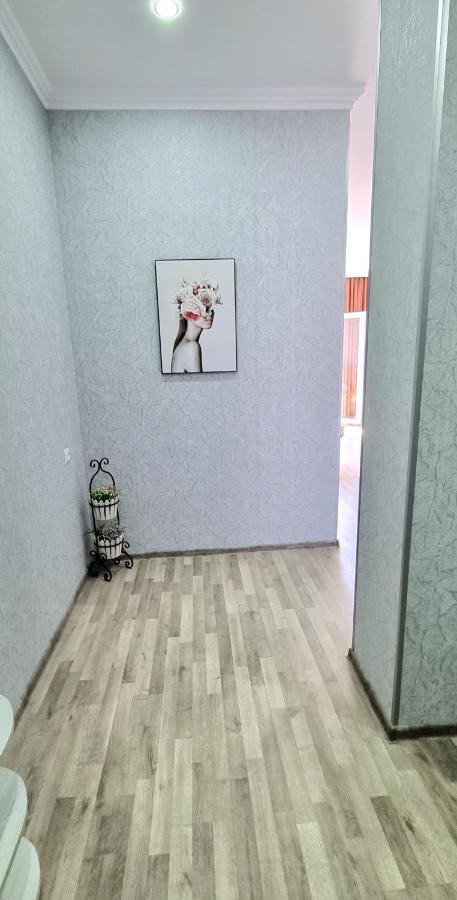 Kate'S Cozy Apartment クタイシ エクステリア 写真