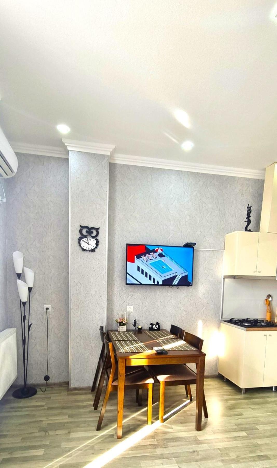 Kate'S Cozy Apartment クタイシ エクステリア 写真